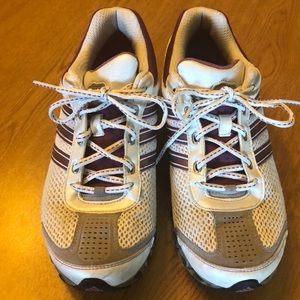 Adidas Bounce Sneakers